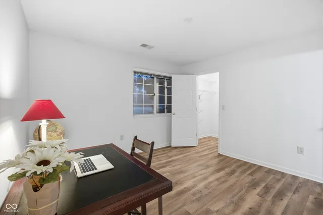 $183,000 | 8112 Glenwillow Lane, Unit 104, Indianapolis, IN 46278