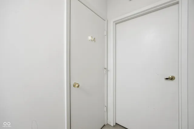 $183,000 | 8112 Glenwillow Lane, Unit 104, Indianapolis, IN 46278