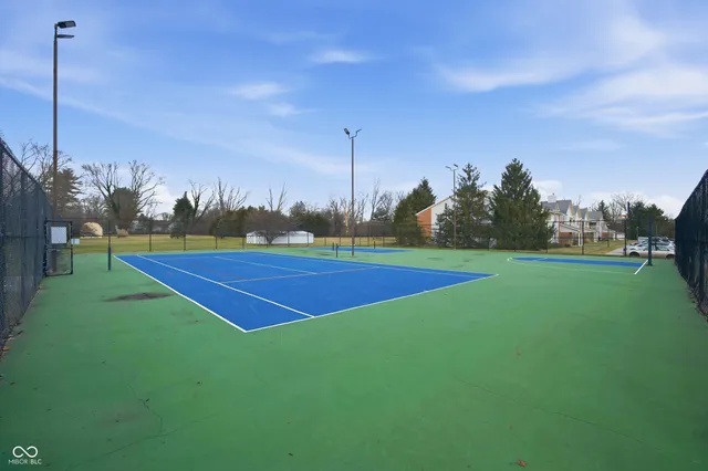 $183,000 | 8112 Glenwillow Lane, Unit 104, Indianapolis, IN 46278