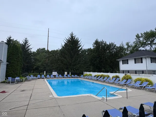 $183,000 | 8112 Glenwillow Lane, Unit 104, Indianapolis, IN 46278