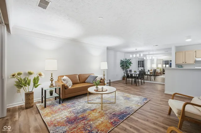 $183,000 | 8112 Glenwillow Lane, Unit 104, Indianapolis, IN 46278