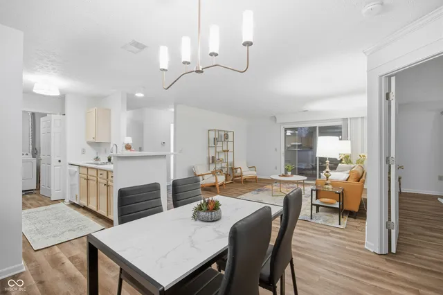 $183,000 | 8112 Glenwillow Lane, Unit 104, Indianapolis, IN 46278