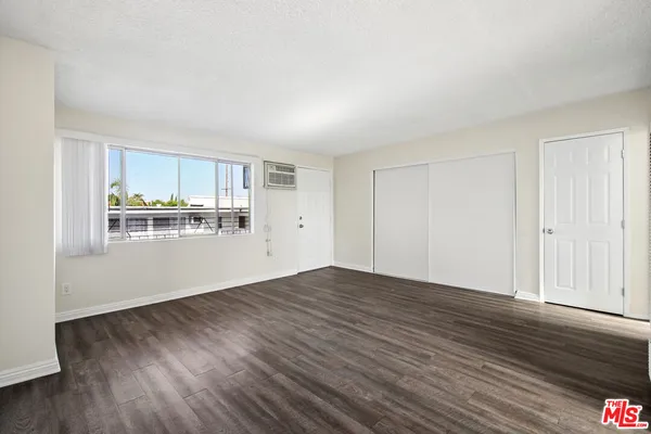 $1,450 | 8924 Van Nuys Boulevard, Unit 14, Panorama City, CA 91402