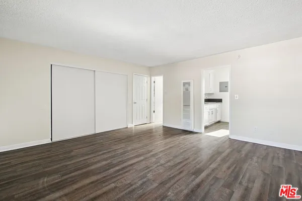 $1,450 | 8924 Van Nuys Boulevard, Unit 14, Panorama City, CA 91402