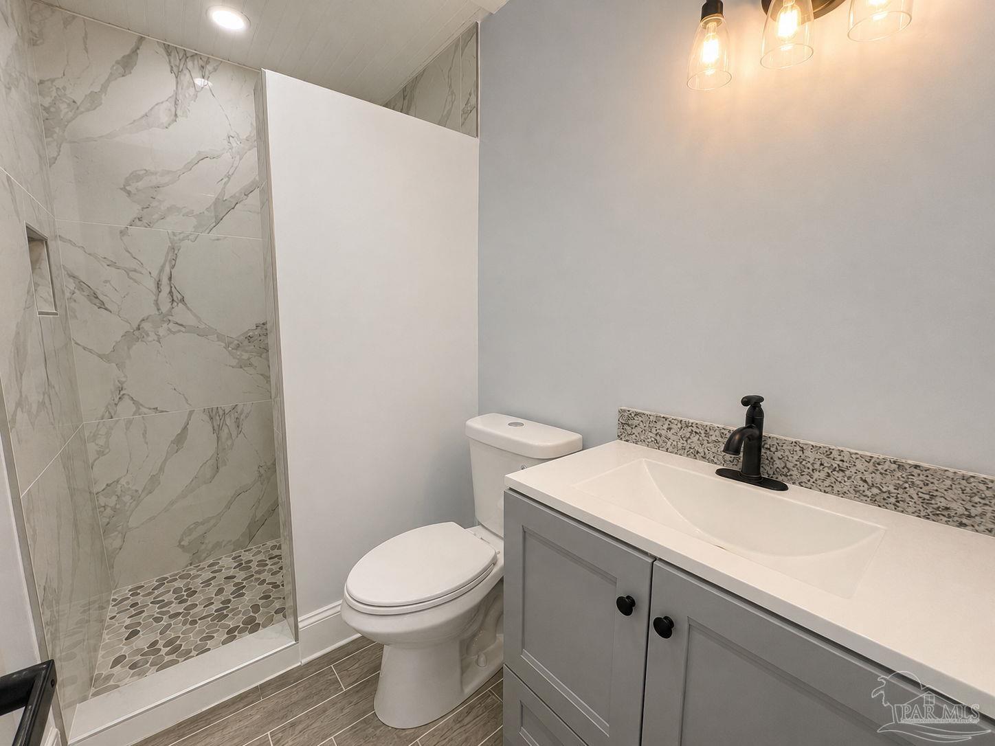 232 Alton Road Pensacola, FL 32507 - Photo 15 of 33 Gallery Image 15