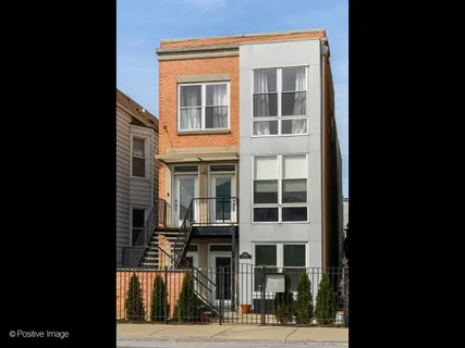 $3,000 | 3502 West Diversey Avenue, Unit 2, Chicago, IL 60647