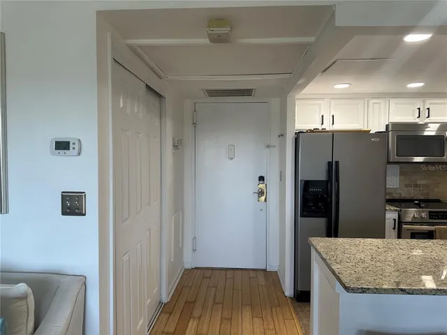 $2,600 | 880 Mandalay Avenue, Unit S606, Clearwater Beach, FL 33767