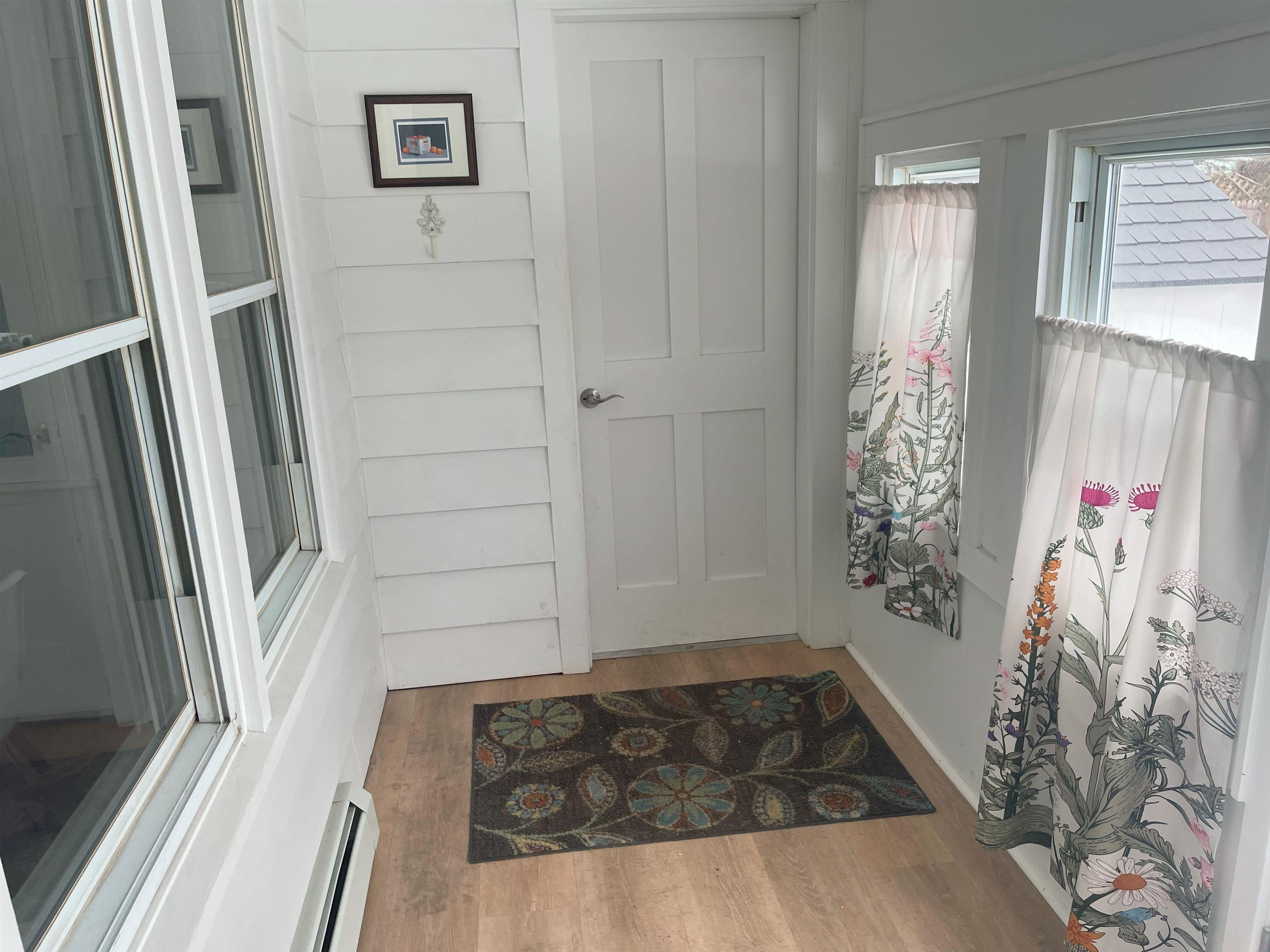 87 Shore Road Burlington, VT 05408 - Photo 10 of 29 Gallery Image 10