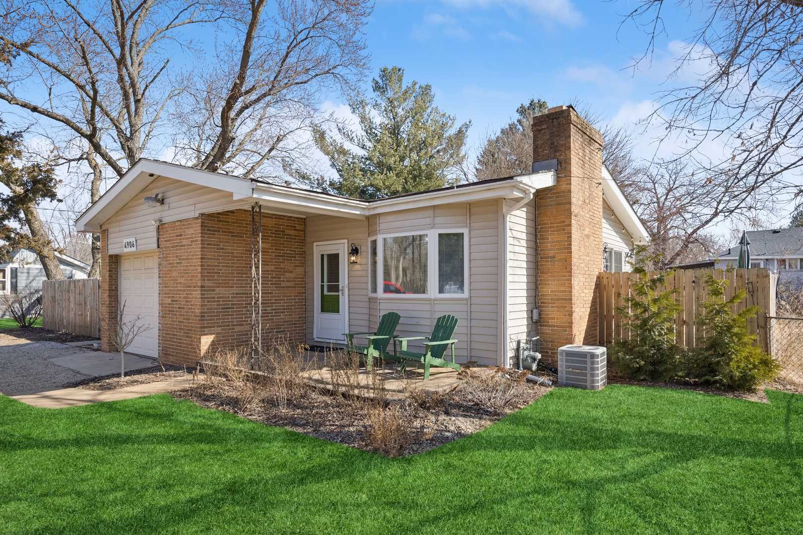 4906 Roberts Road Barrington, IL 60010 - Photo 1 of 21 Gallery Image 1