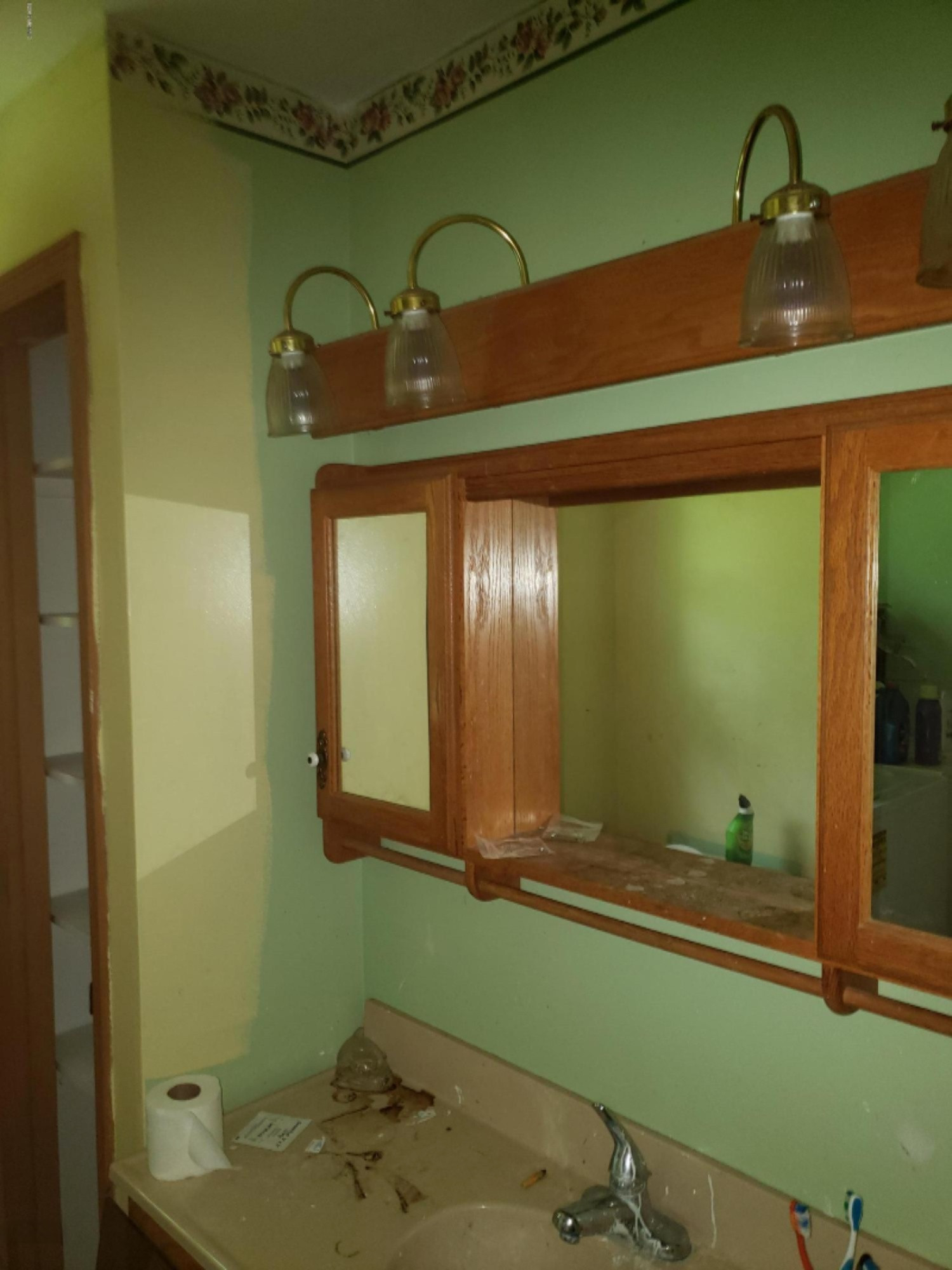 14034 Taft Road Spring Lake, MI 49456 - Photo 12 of 16 taft bath mirror