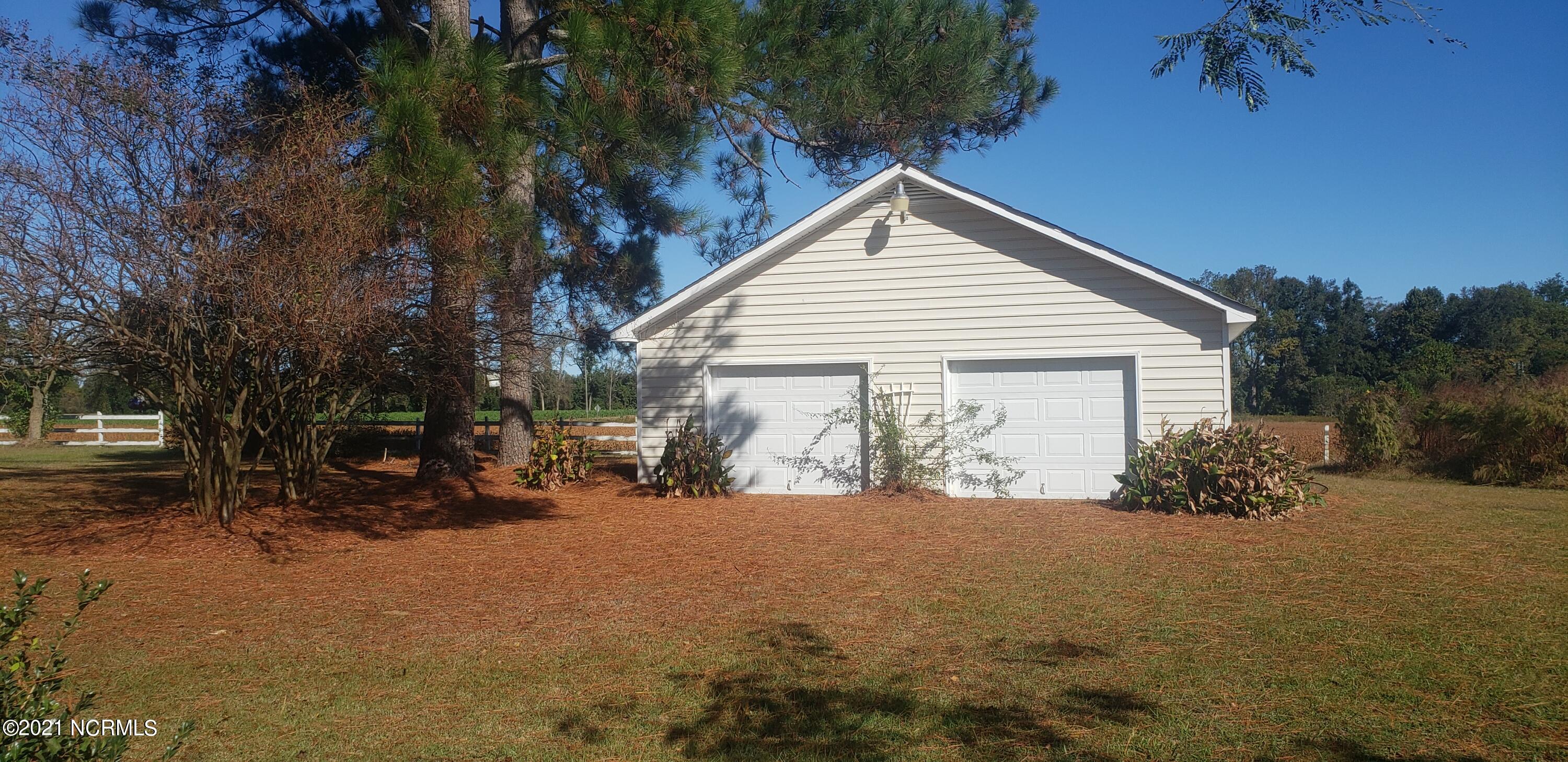 585 Ormond Farm Road Hookerton, NC 28538 - Photo 8 of 45 20211026_112816