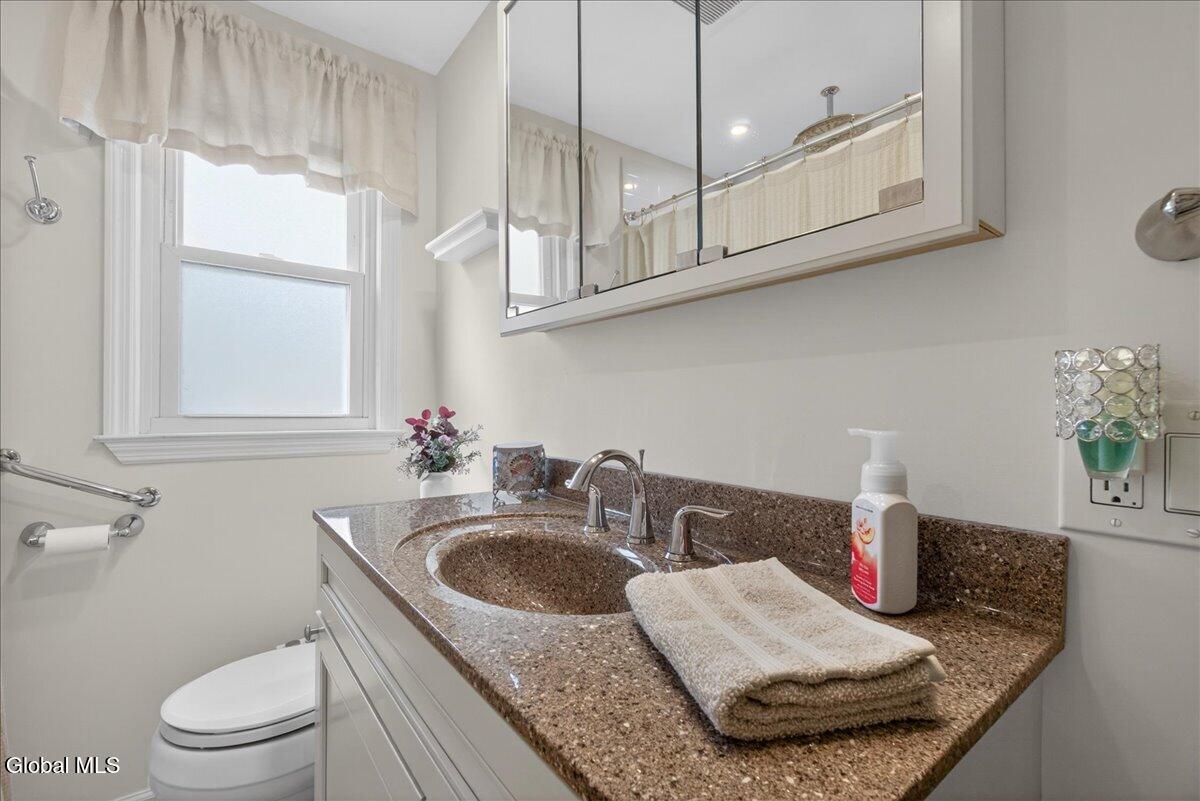 1006 Riggi Avenue Rotterdam, NY 12303 - Photo 18 of 42 08-1006 Riggi Ave-8