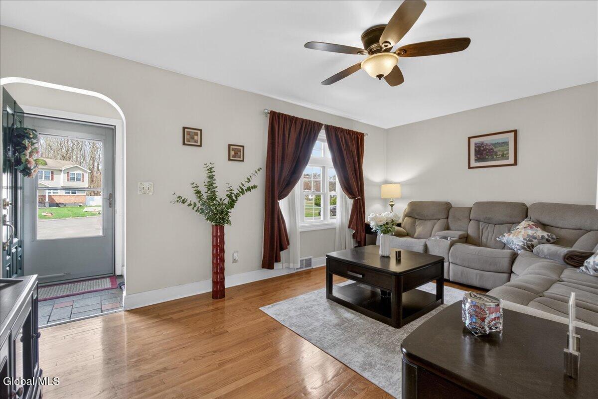 1006 Riggi Avenue Rotterdam, NY 12303 - Photo 4 of 42 02-1006 Riggi Ave-2
