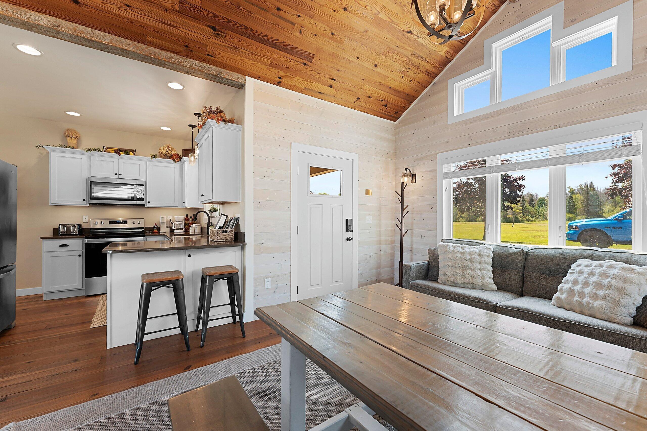 3068 Cottage Lane Two Rivers, WI 54241 - Photo 6 of 67 045-3068CottageLane-TwoRivers-WI-54241-S