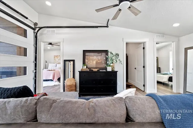 $1,800 | 362 West London Street, Middleton, ID 83644