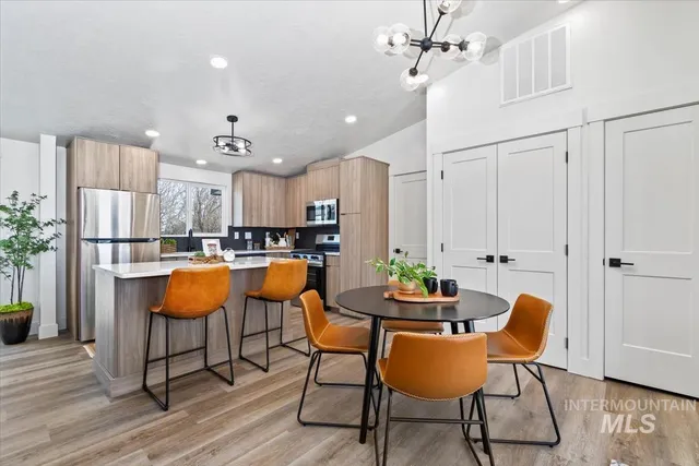 $1,800 | 362 West London Street, Middleton, ID 83644