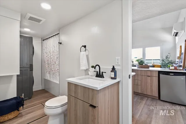 $1,800 | 362 West London Street, Middleton, ID 83644