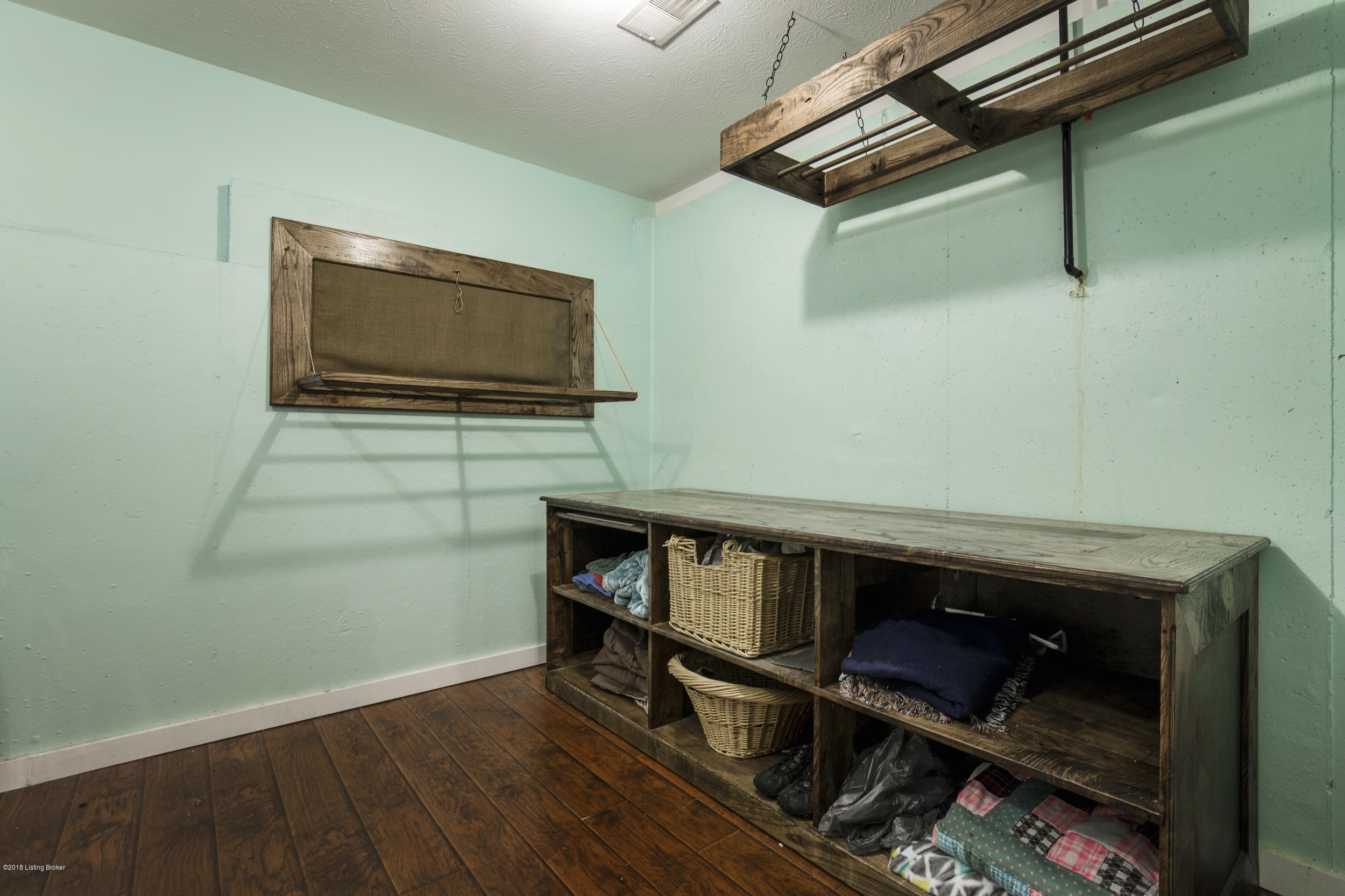 388 Bart Smith Road Smithfield, KY 40068 - Photo 36 of 45 36-LL laundry