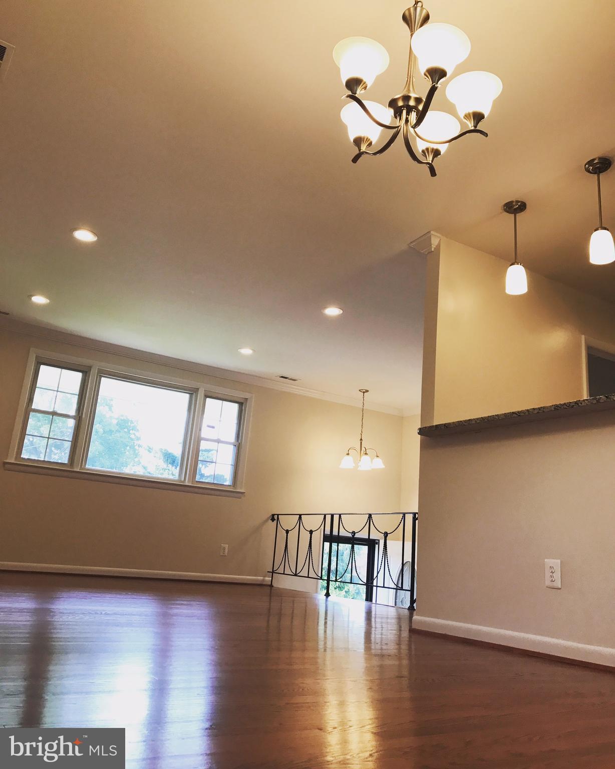 5702 Huntland Road Temple Hills, MD 20748 - Photo 5 of 27 Living Room