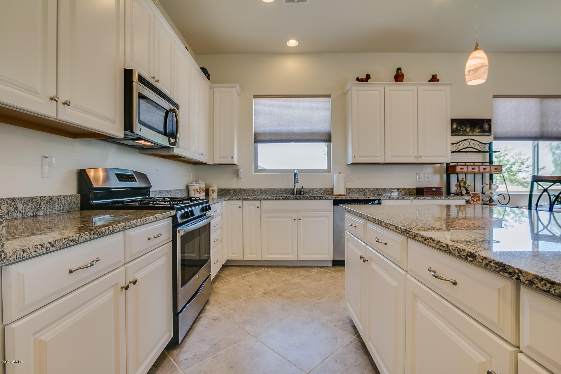 21920 East Camacho Road Queen Creek, AZ 85142 - Photo 10 of 28 Camacho-16