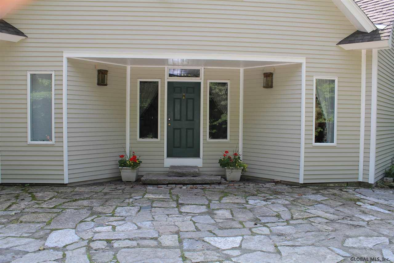 77 Degraff Road Amsterdam, NY 12010 - Photo 4 of 25 Photo 4