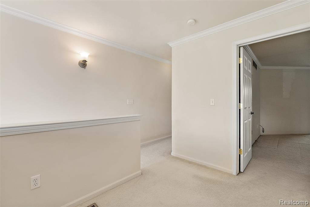 13 North Squirrel Road Auburn Hills, MI 48326 - Photo 35 of 63