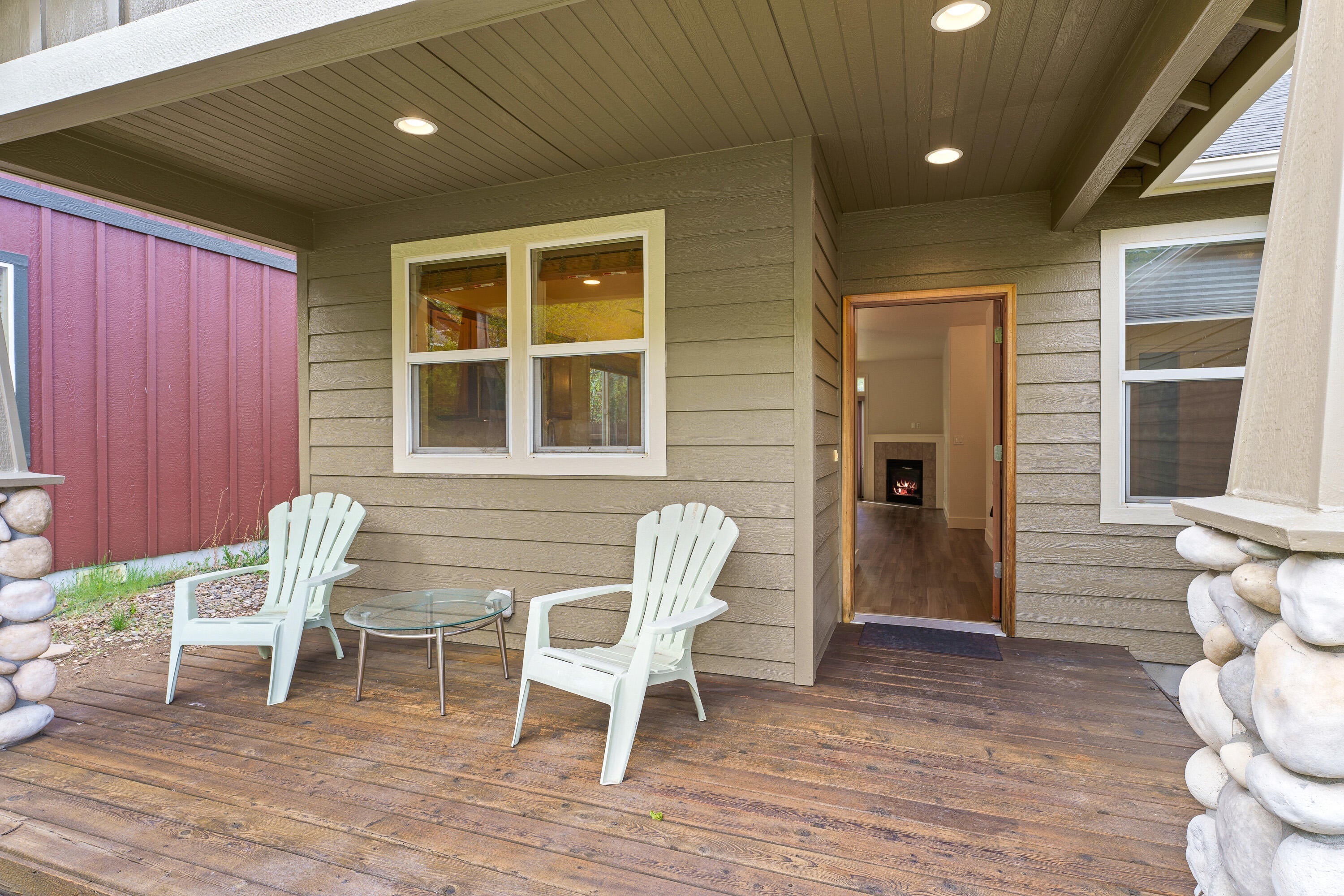 19486 Brookside Way Bend, OR 97702 - Photo 4 of 27 DSC07225