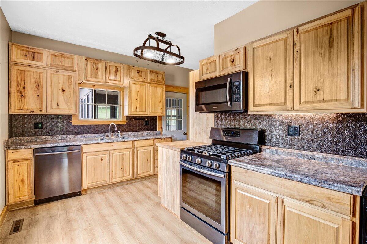 726 Boving Road Lancaster, OH 43130 - Photo 18 of 51 02-0X6A7396_7_8