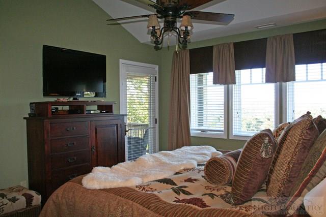 964 Ridge Haven Parkway, Unit R1431 Banner Elk, NC 28604 - Photo 4 of 11 Gallery Image 4