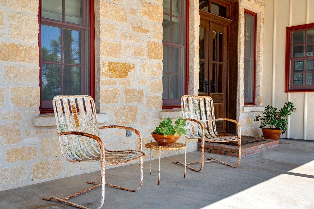 309 Ridgeview Drive Fredericksburg, TX 78624 - Photo 10 of 65