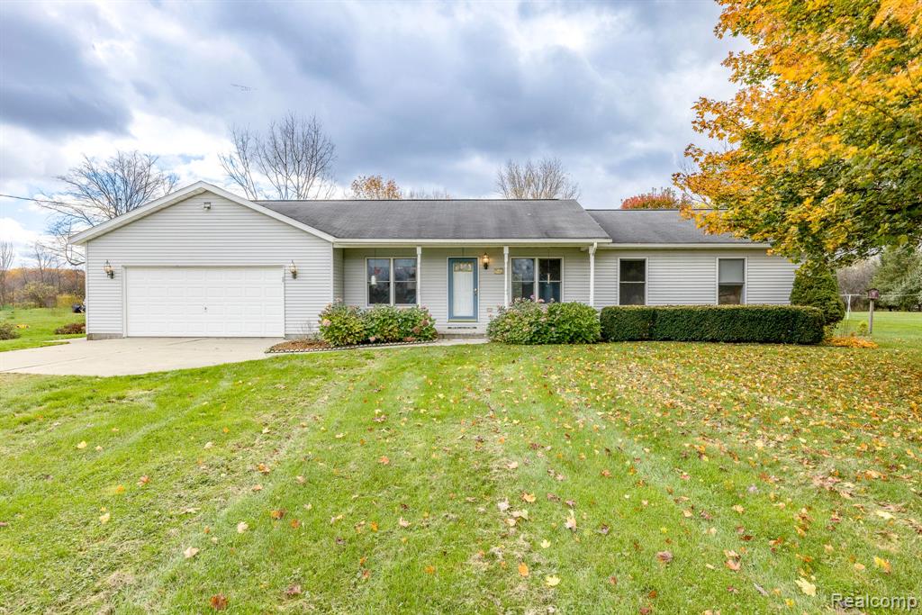 4072 Wellman Line Road Jeddo, MI 48032 - Photo 3 of 32