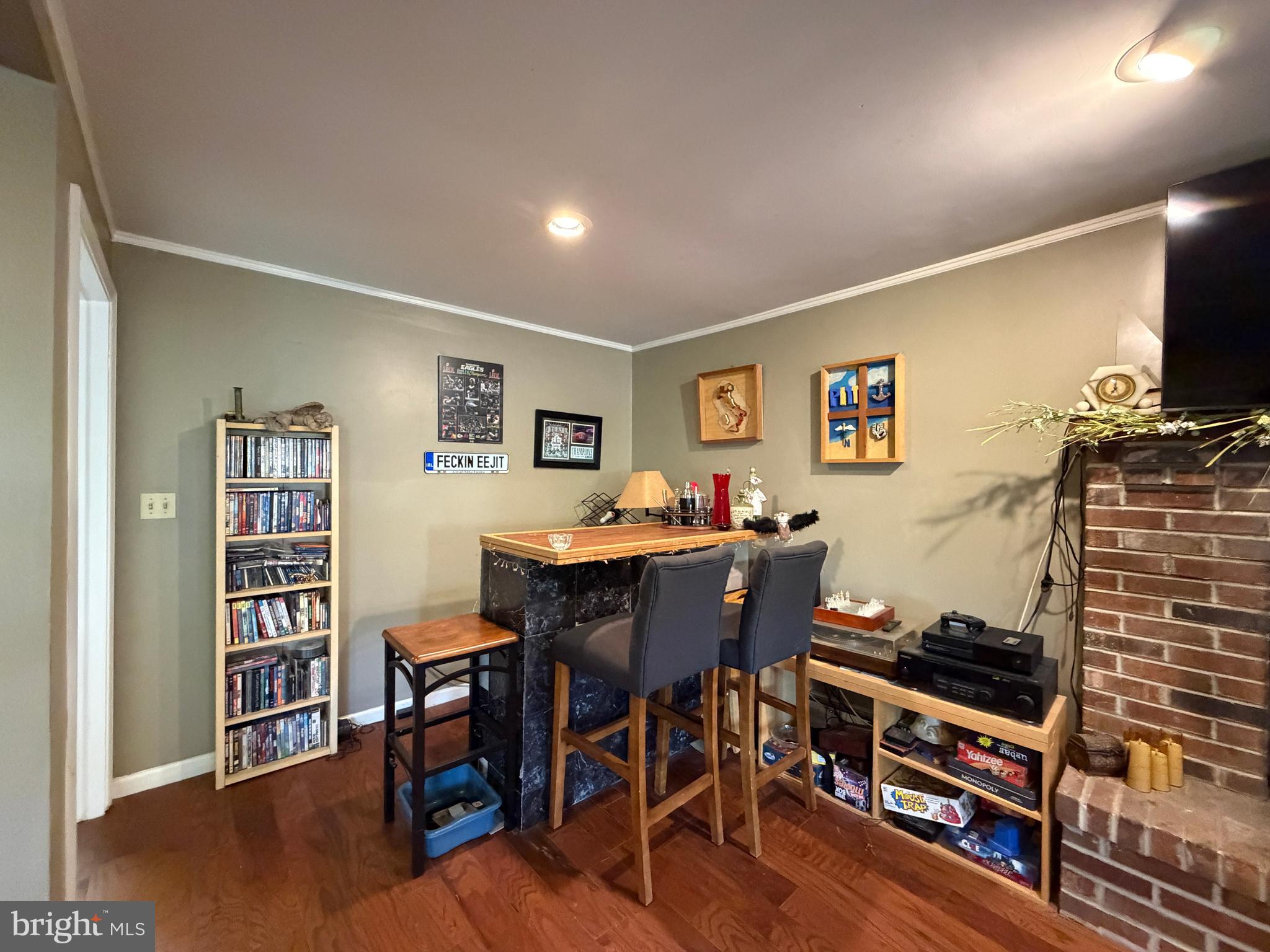 126 Dale Road Willow Grove, PA 19090 - Photo 23 of 50 Bar