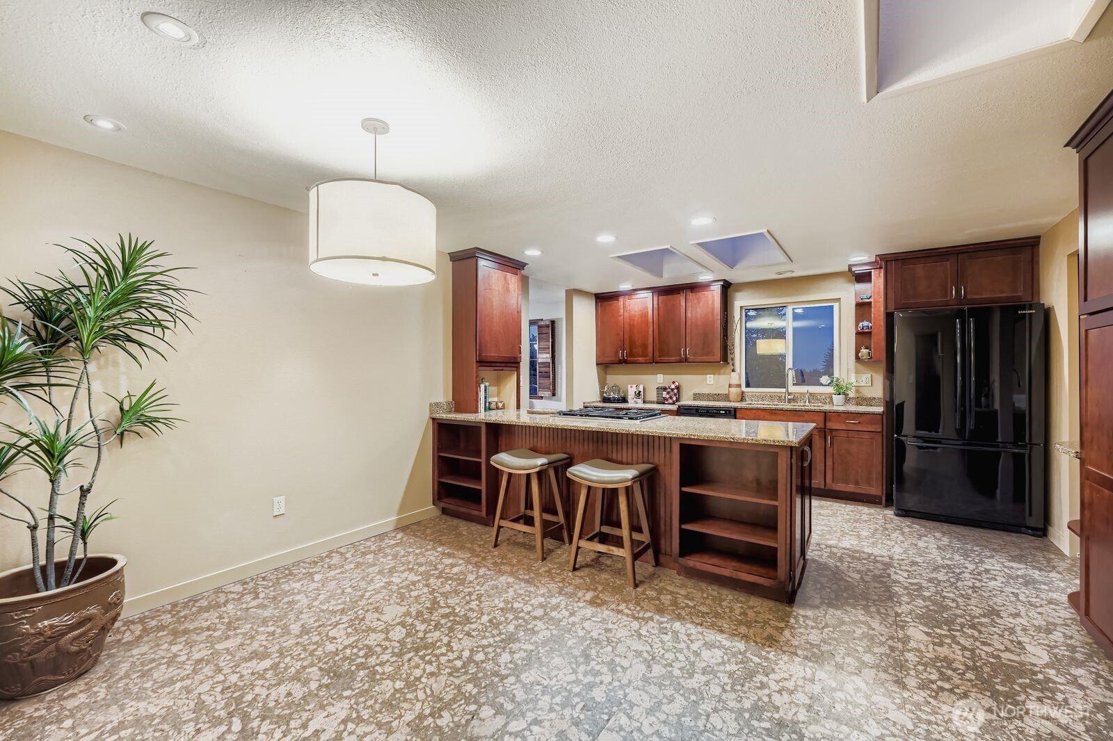 6009 Viewmont Street Tacoma, WA 98407 - Photo 14 of 39