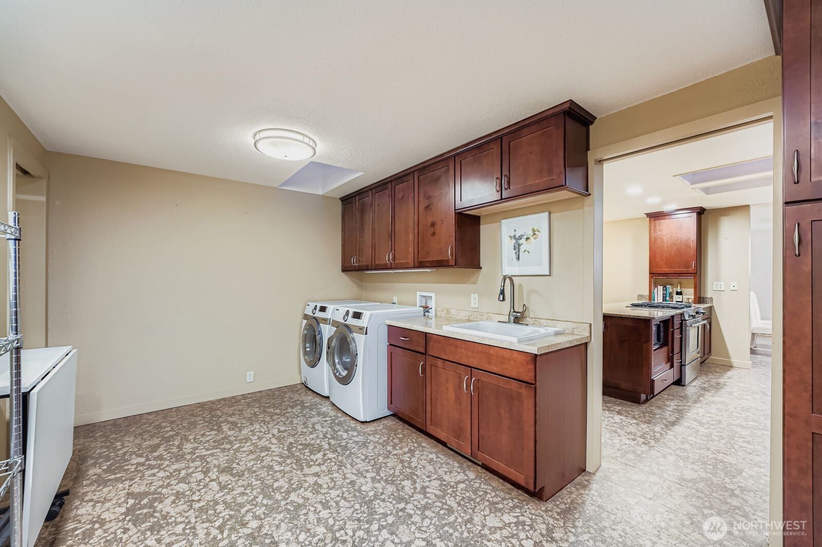 6009 Viewmont Street Tacoma, WA 98407 - Photo 18 of 39