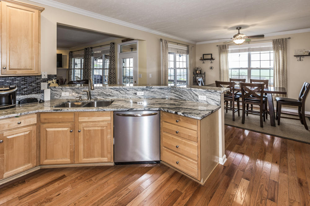 12820 Clear Ridge Road Knoxville, TN 37922 - Photo 11 of 39 Kitchen
