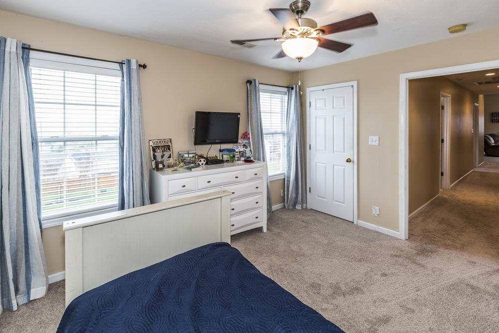 12820 Clear Ridge Road Knoxville, TN 37922 - Photo 24 of 39 Bedroom 3