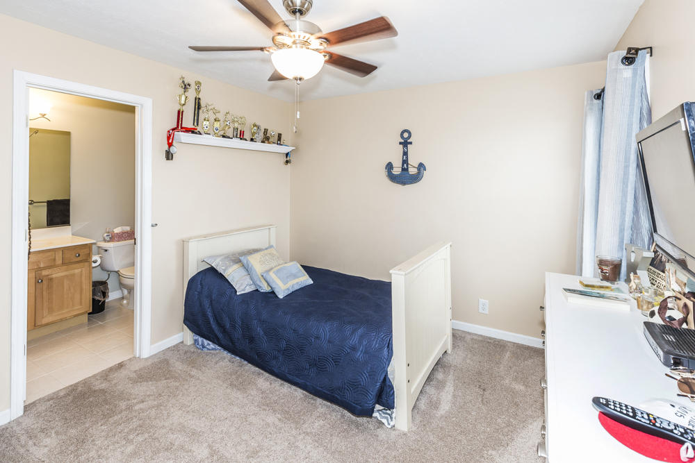 12820 Clear Ridge Road Knoxville, TN 37922 - Photo 25 of 39 Bedroom 3