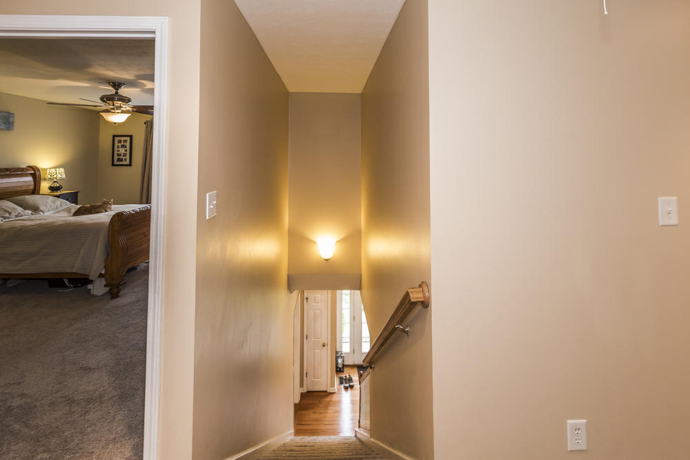 12820 Clear Ridge Road Knoxville, TN 37922 - Photo 32 of 39 2nd Stairway to main level