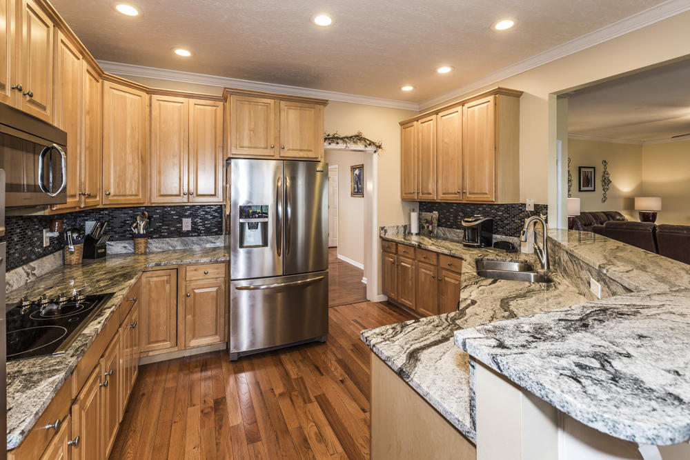 12820 Clear Ridge Road Knoxville, TN 37922 - Photo 10 of 39 Updated Kitchen!