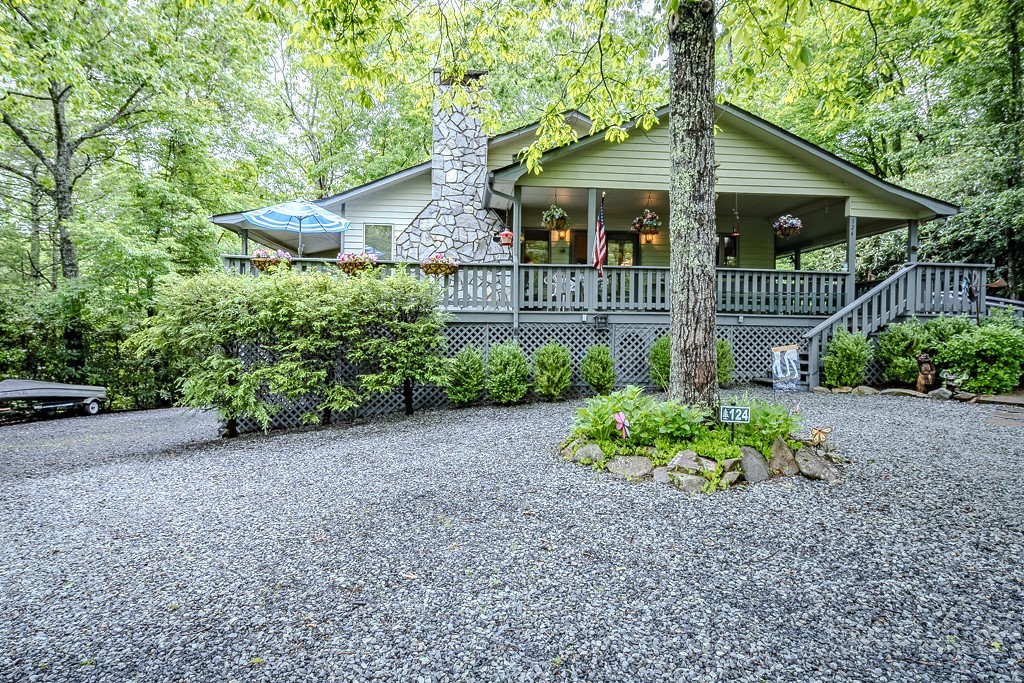124 Laurel Brook Road Newland, NC 28657 - Photo 4 of 49