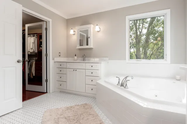 $945,000 | 8551 Rote Road, Rockford, IL 61107