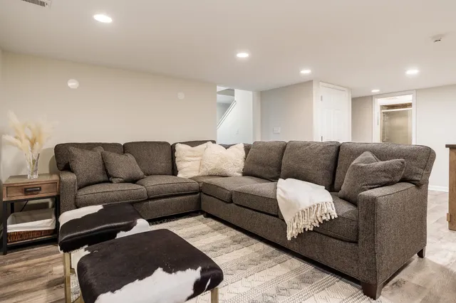 $945,000 | 8551 Rote Road, Rockford, IL 61107