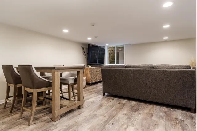 $945,000 | 8551 Rote Road, Rockford, IL 61107