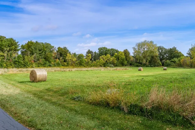 $945,000 | 8551 Rote Road, Rockford, IL 61107