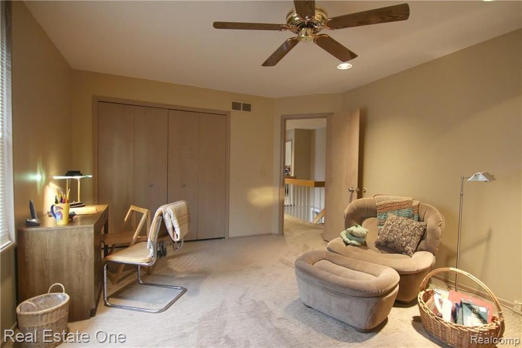 30215 High Valley Road Farmington Hills, MI 48331 - Photo 29 of 30