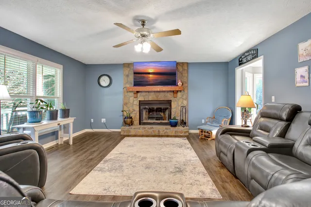 $869,000 | 605 Rowe Road, Senoia, GA 30276