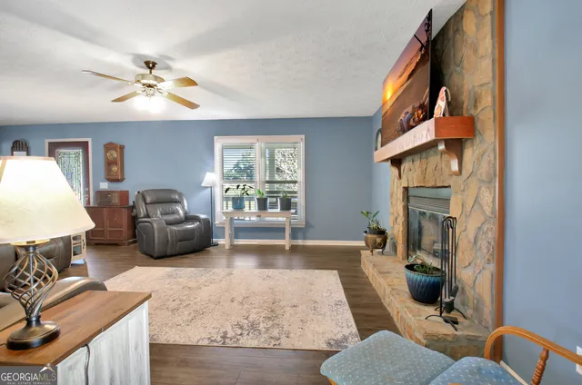 $869,000 | 605 Rowe Road, Senoia, GA 30276