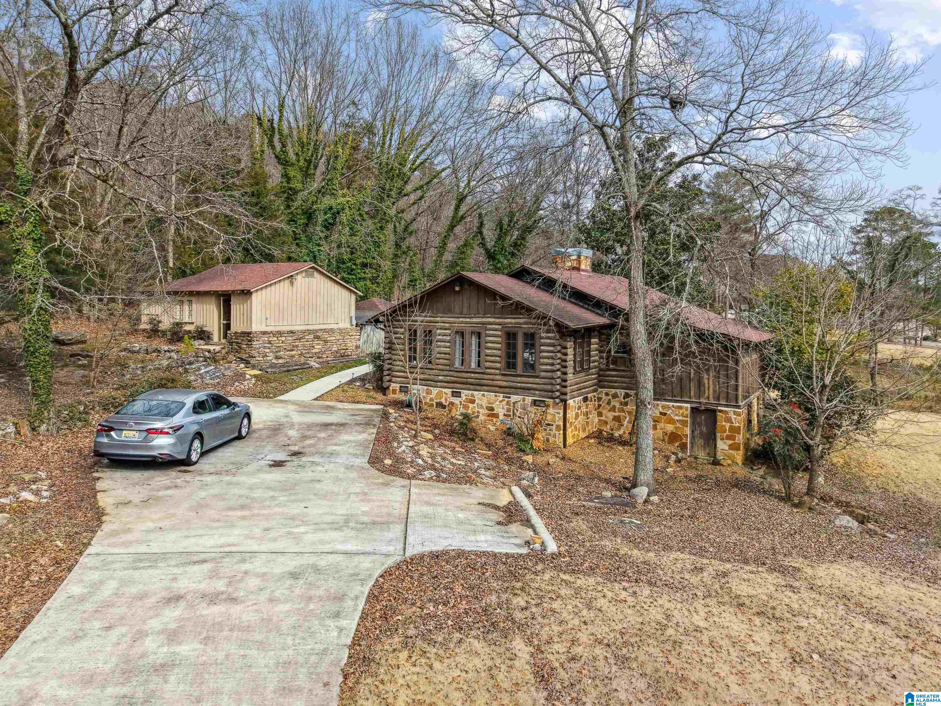 504 4th Avenue West Oneonta, AL 35121 - Photo 3 of 68