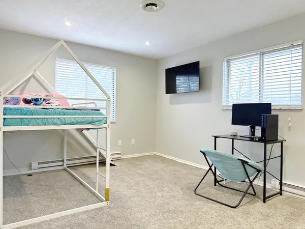 $2,500 | 826 Orlando Drive, Fort Wayne, IN 46825