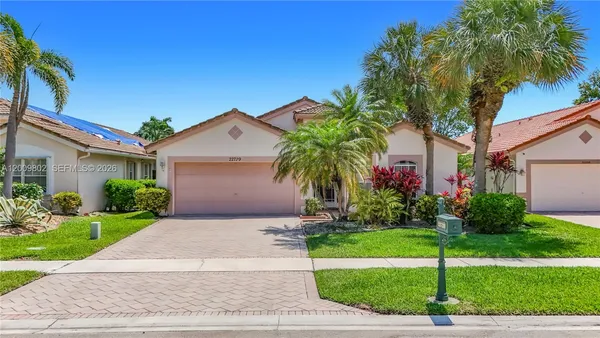 $525,000 | 22729 Royal Crown Terrace East, Boca Raton, FL 33433